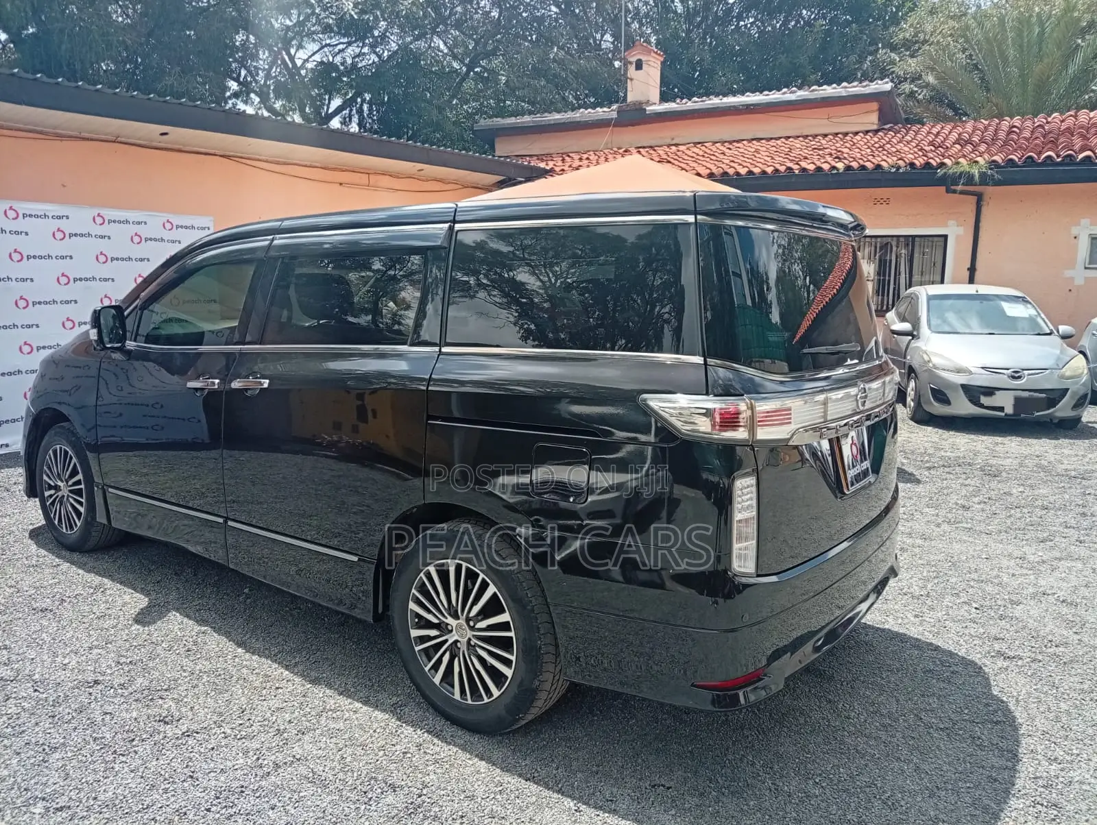 Nissan Elgrand 2015 Black