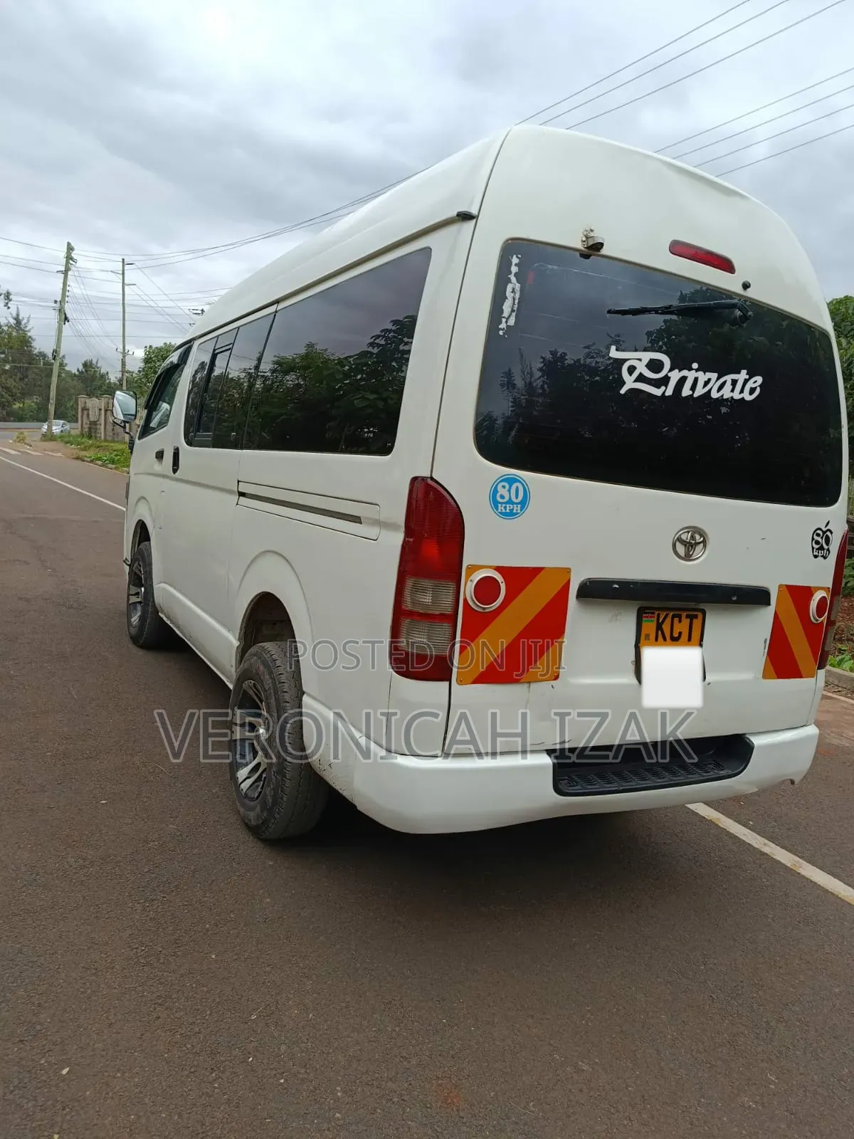 Toyota HiAce 2011 White