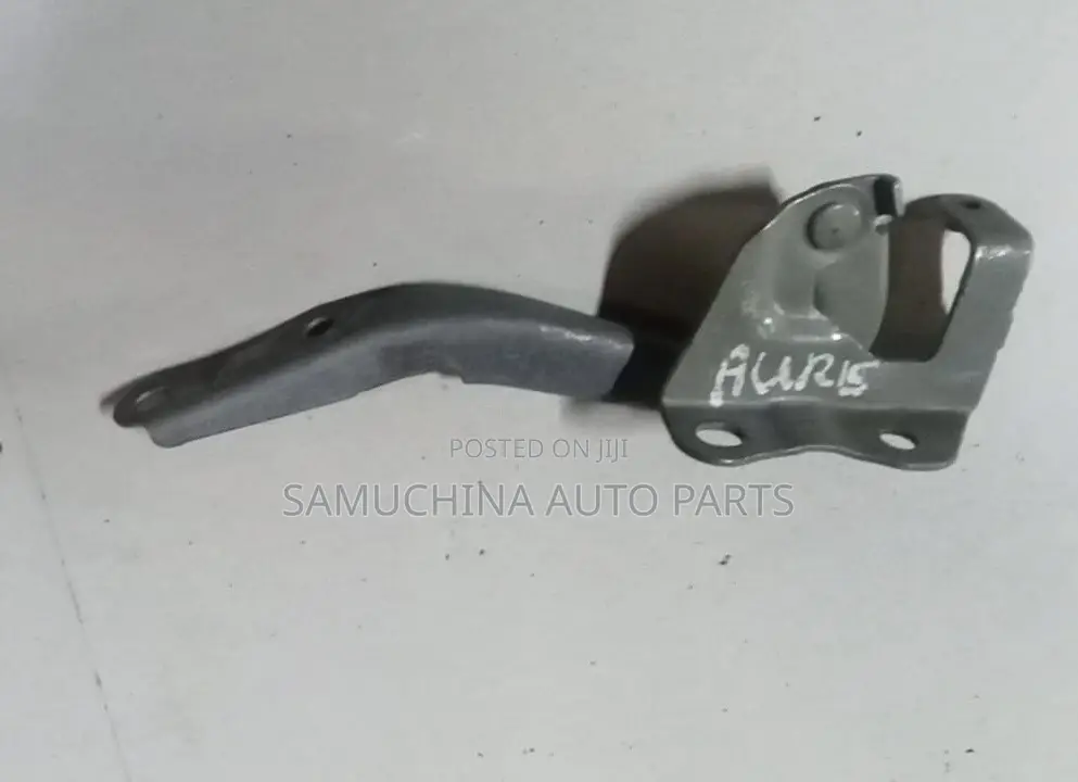 Bonnet Hinges Toyota Auris