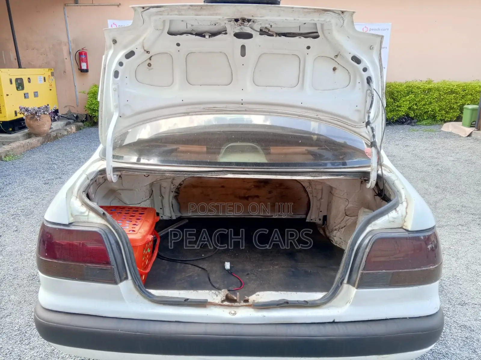 Toyota Corolla 1995 White