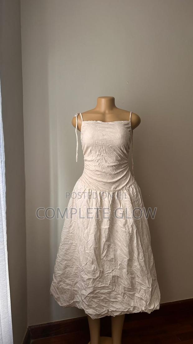 Ladies Dresses - thumbnail 2