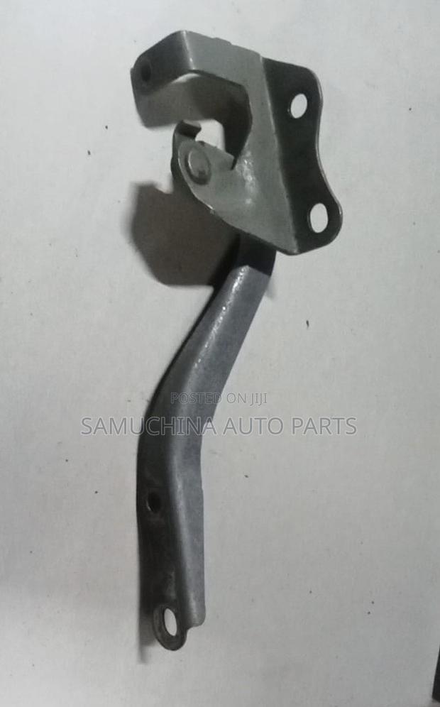 Bonnet Hinges Toyota Premio 260