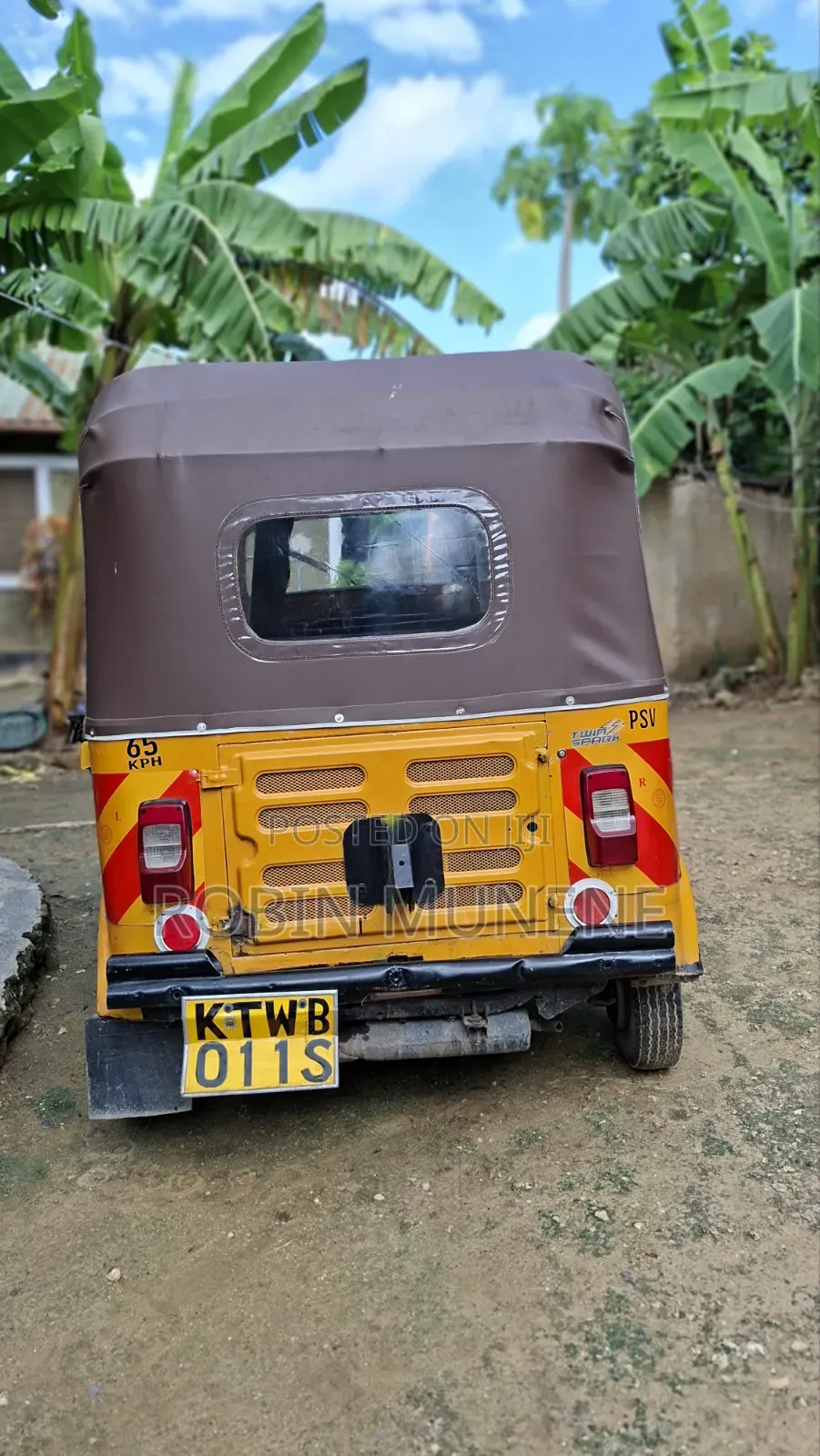 Bajaj RE 2022 Yellow