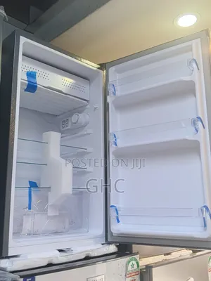 Roch Refrigerator 93l
