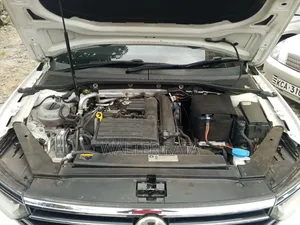 Volkswagen Passat 2017 White