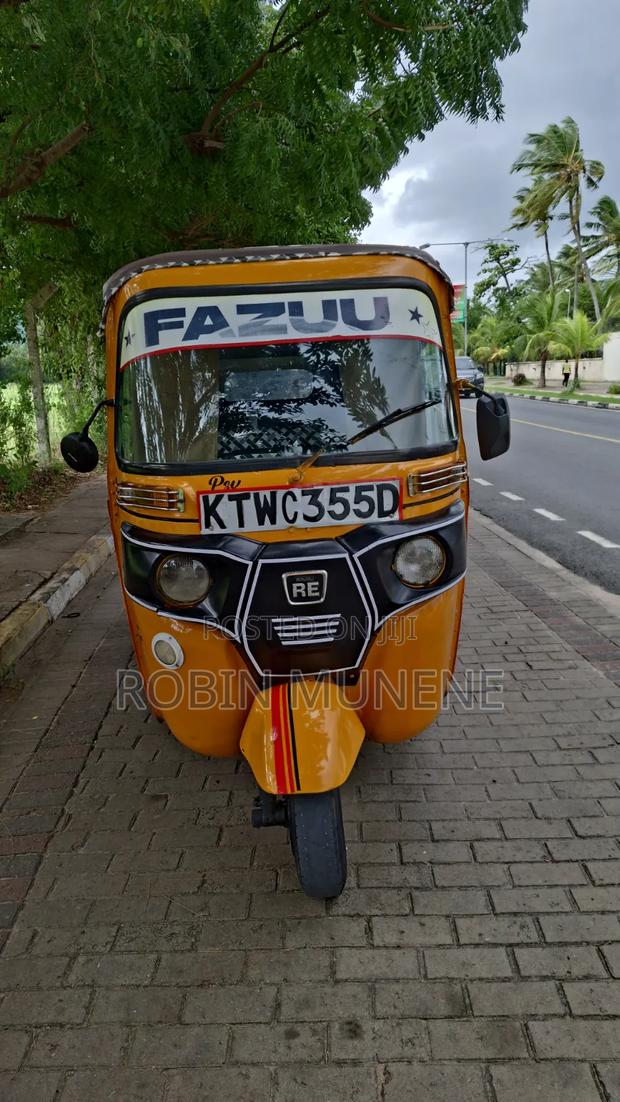 Bajaj RE 2023 Yellow