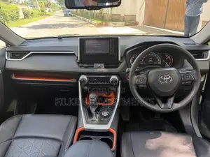 Toyota RAV4 Adventure AWD 2020 Green