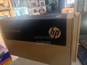 New Laptop HP OmniBook 5 Flip 16GB Intel Core 7 SSD 512GB