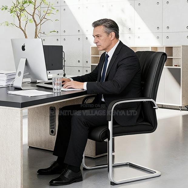 Ergonomic Executive Office Chair - thumbnail 7