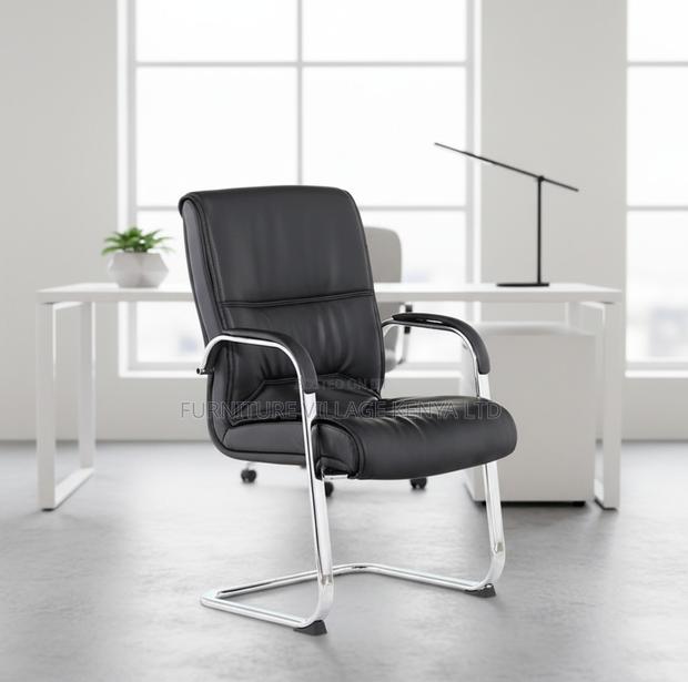 Ergonomic Executive Office Chair - thumbnail 8