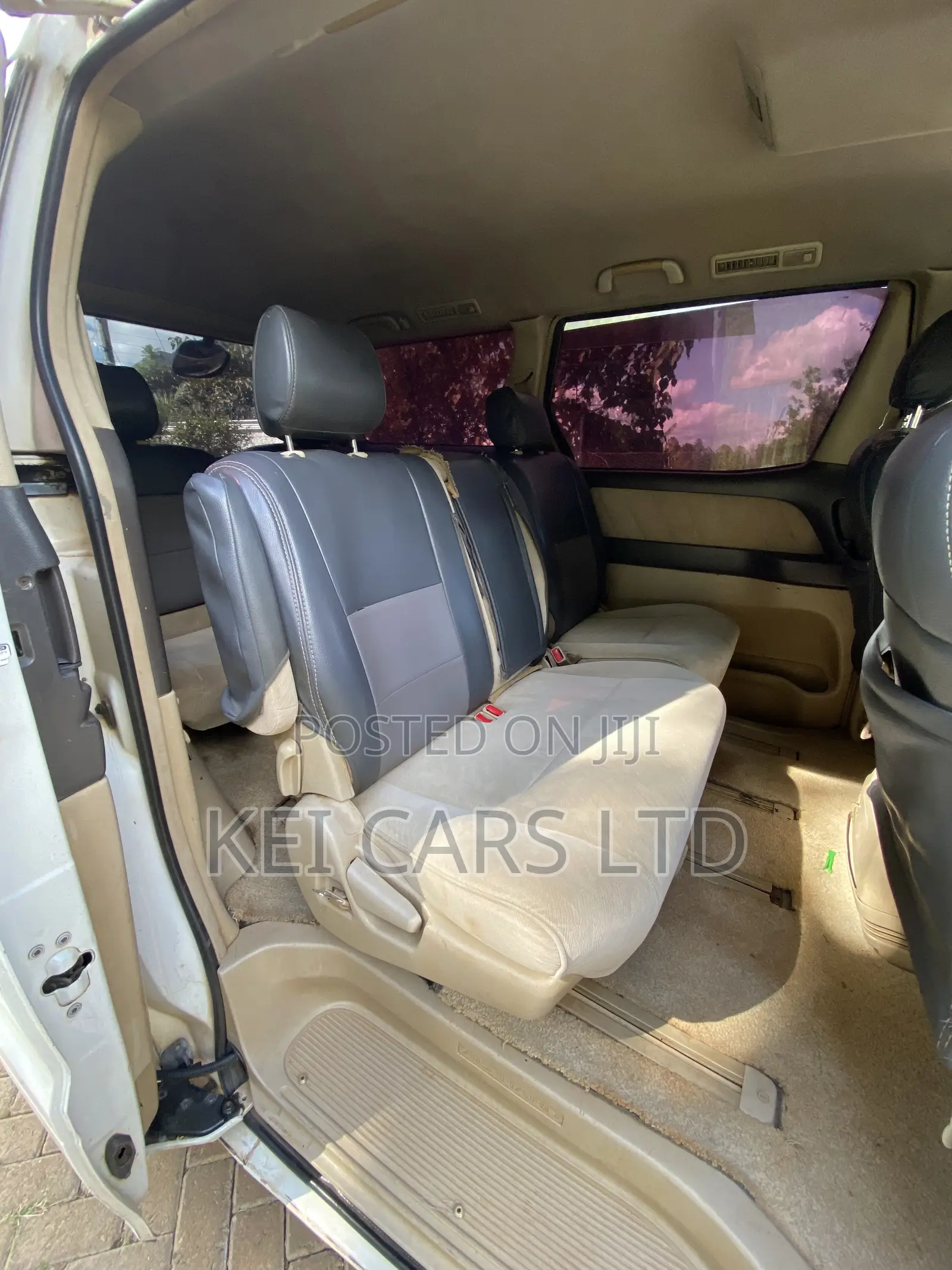 Toyota Alphard 2.4 Petrol AWD 2007 White