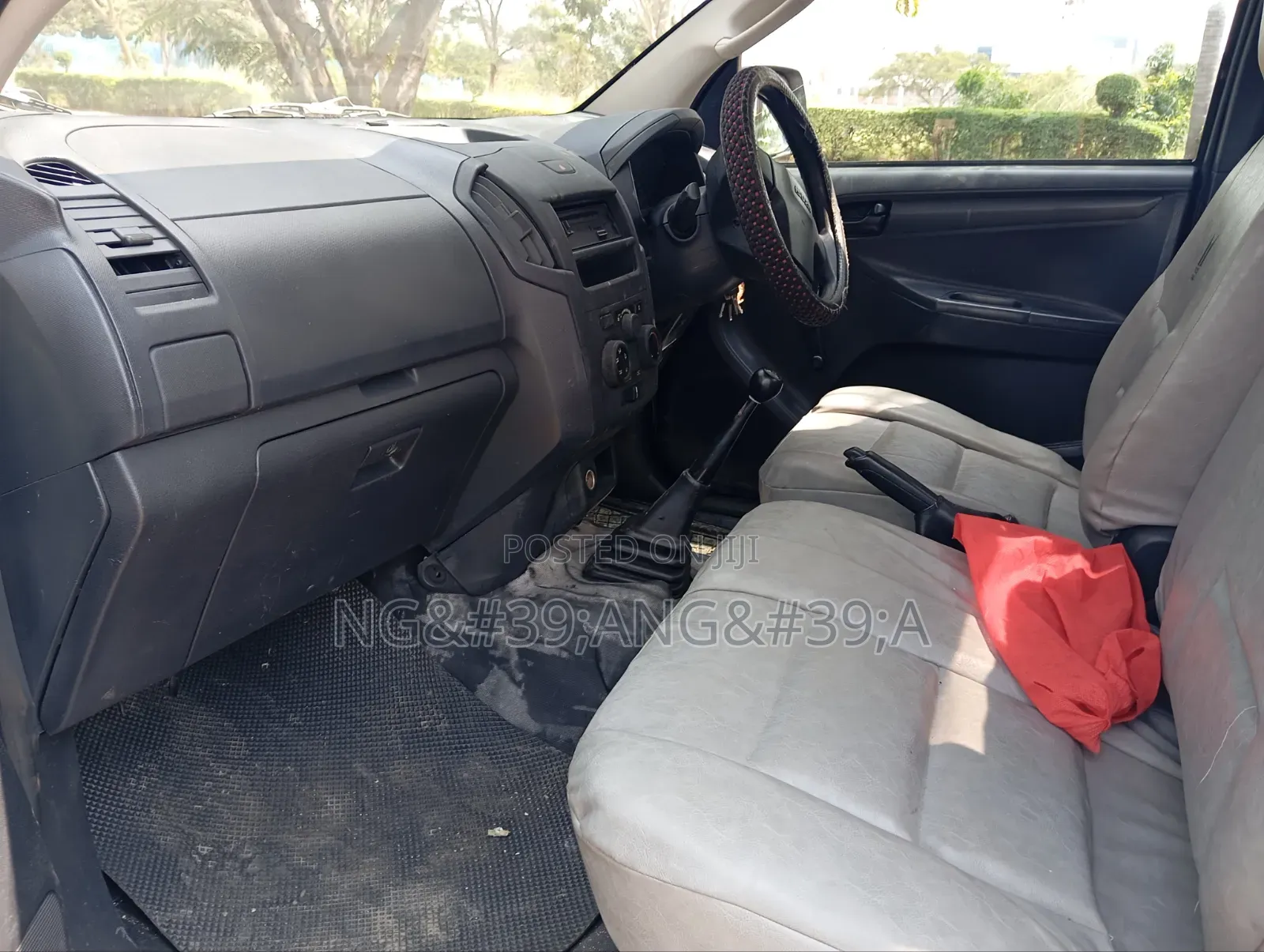 Isuzu D-MAX 2015 White