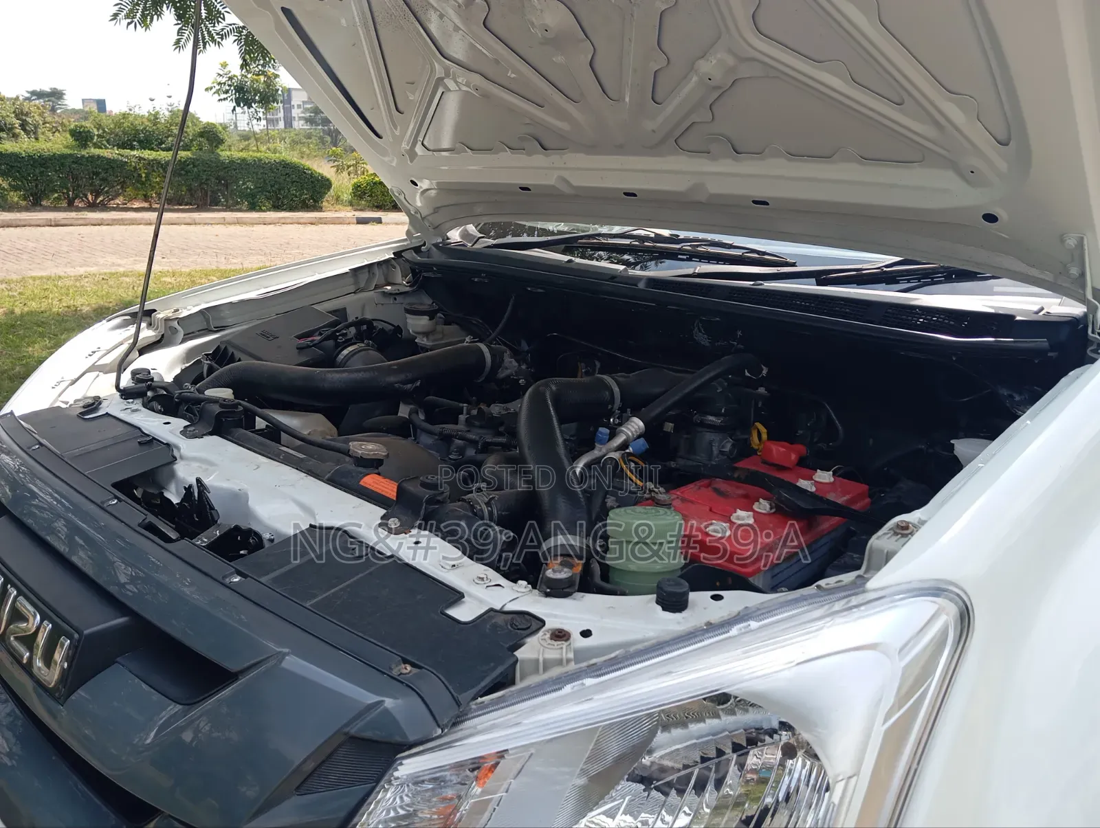 Isuzu D-MAX 2015 White