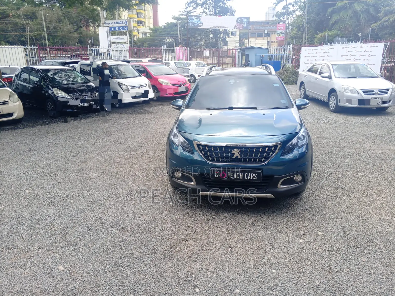 Peugeot 2008 2018 Green