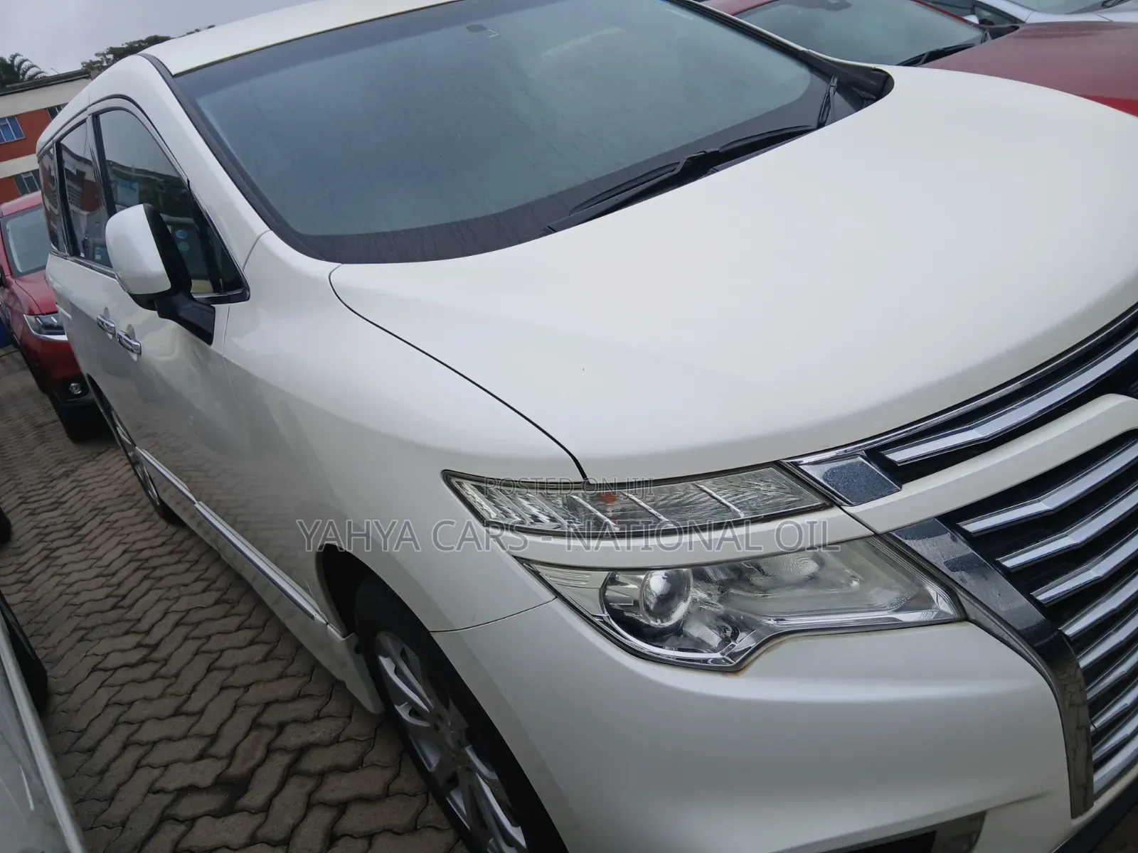 Nissan Elgrand 2018 White