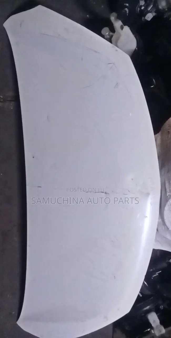 Bonnet Suzuki Solio/Mitsubishi Delica