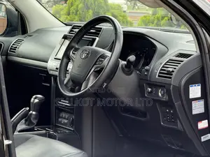Toyota Land Cruiser Prado 2.8 2021 Black