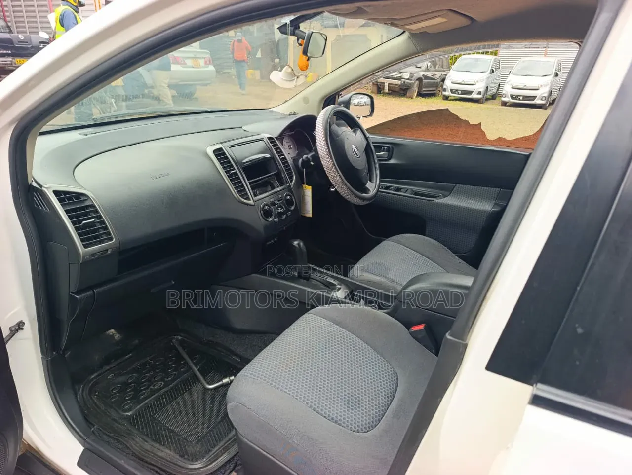 Nissan Wingroad 2012 White