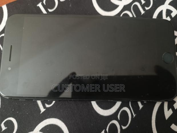 Apple iPhone 7 Plus 32 GB Black - thumbnail 3