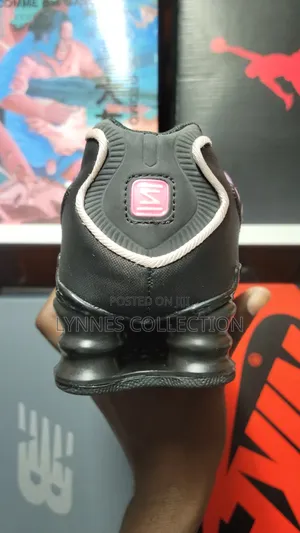 Nike Shox Pin. For Ladies