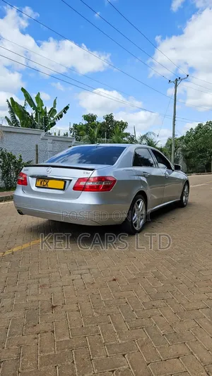 Mercedes-Benz E250 2009 Silver