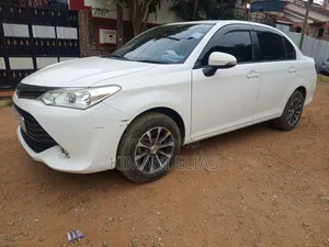 Toyota Axio 2017 White