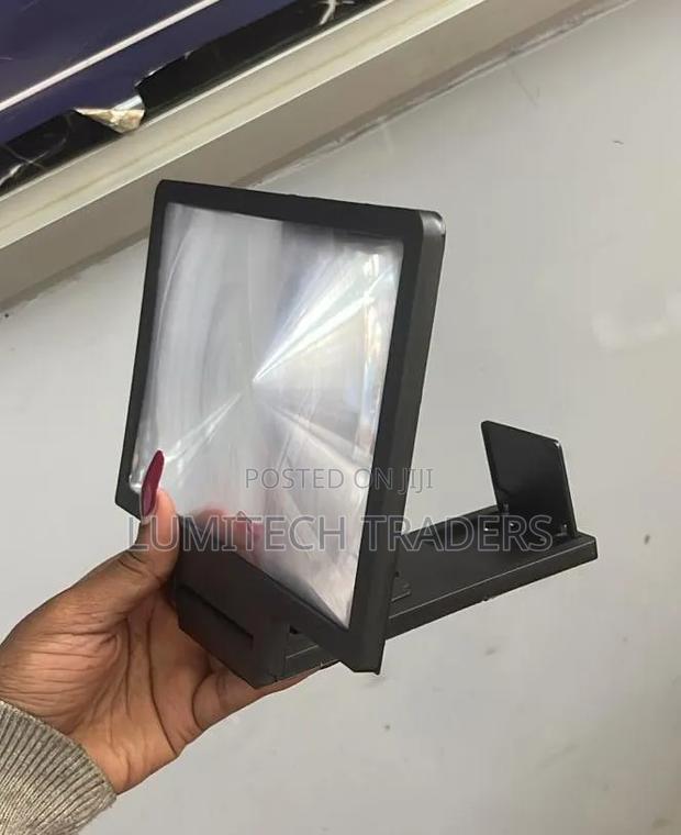 Smartphone Screen Magnifier