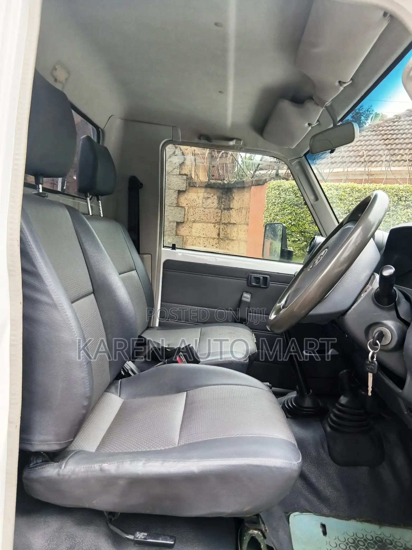 Toyota Land Cruiser 79 Series 2021 White