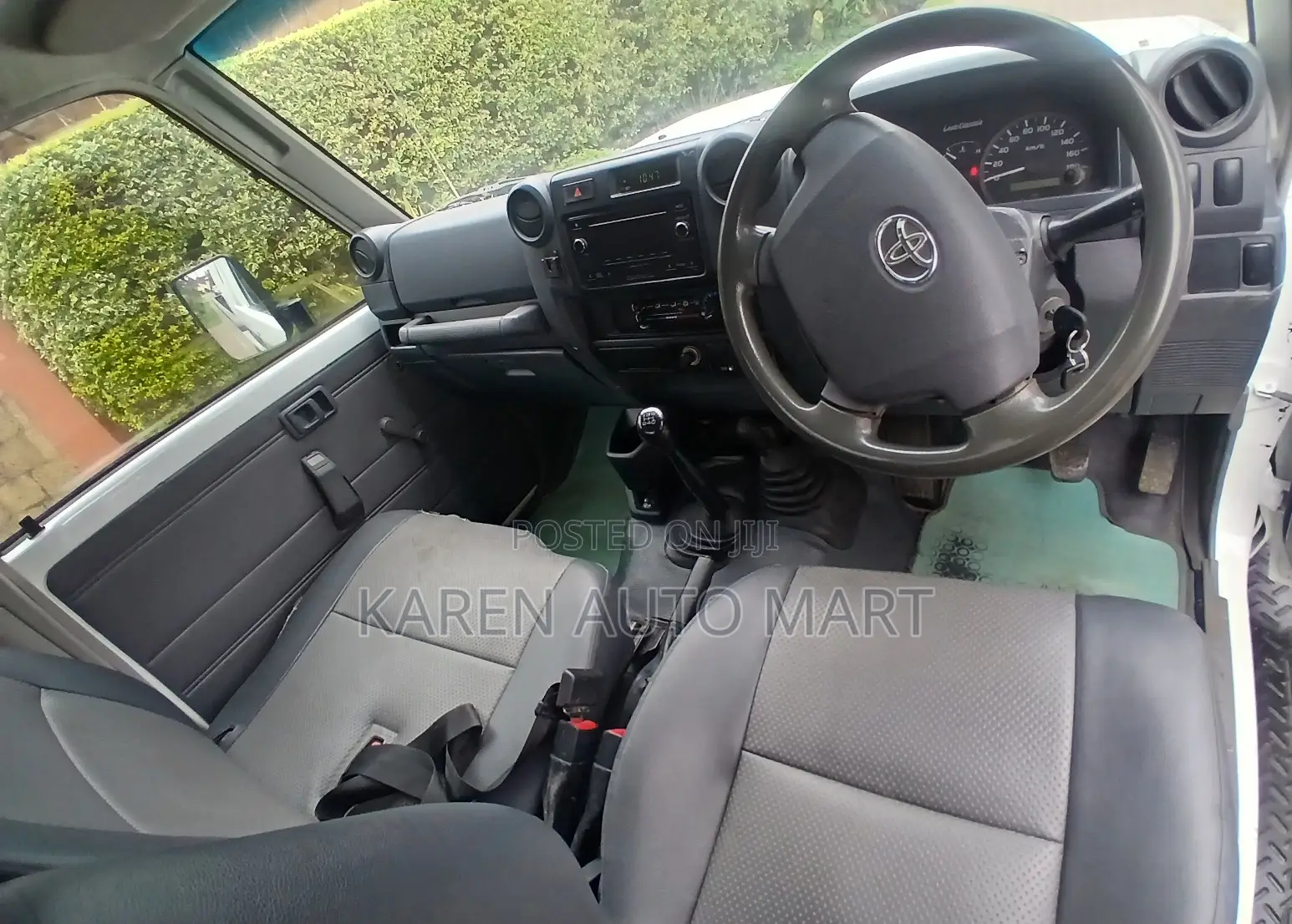 Toyota Land Cruiser 79 Series 2021 White