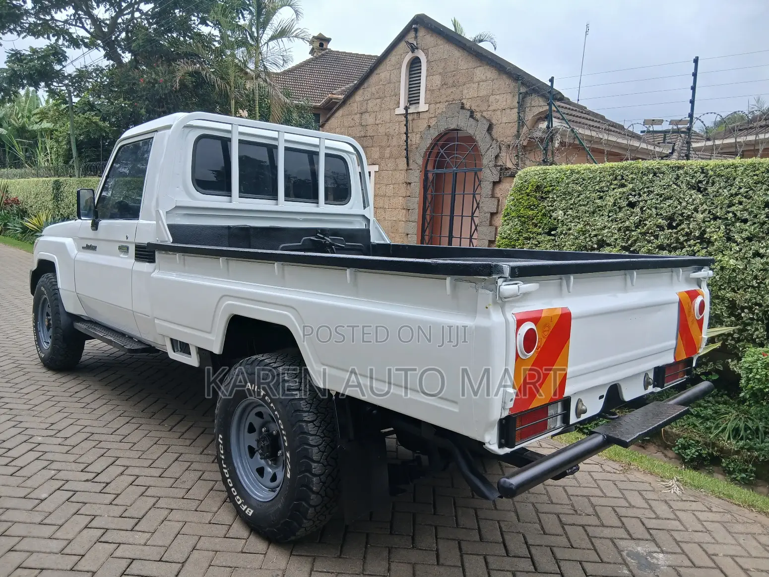 Toyota Land Cruiser 79 Series 2021 White