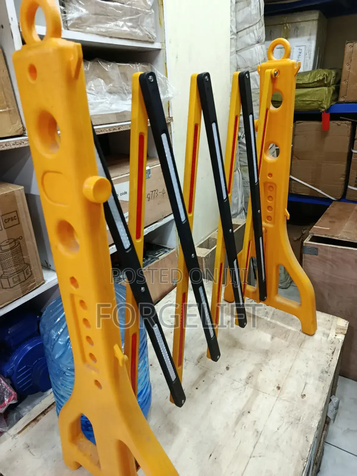 Scissor Gate