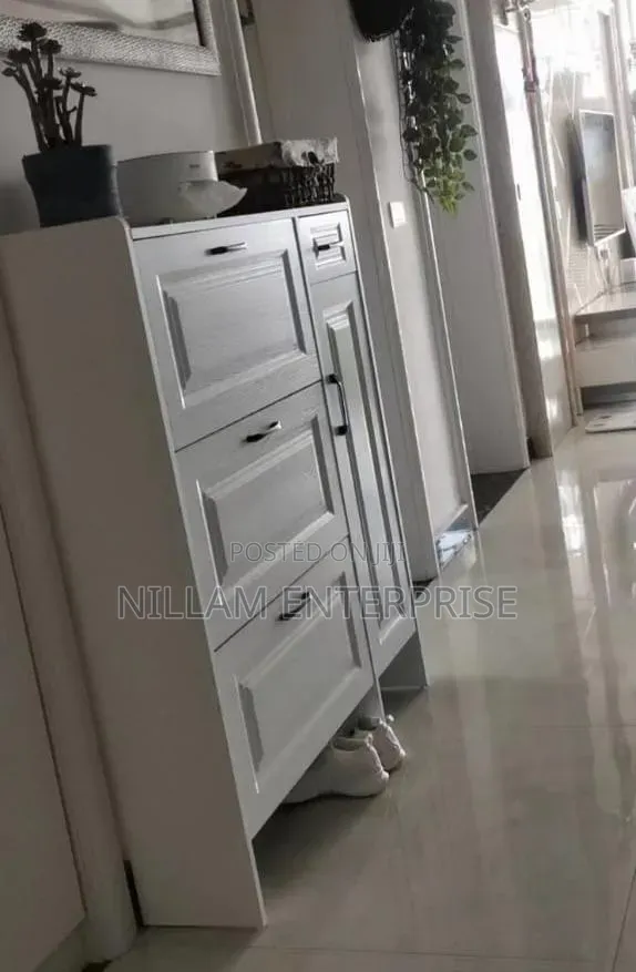 New Model Bucket Flip Shoe Cabinet