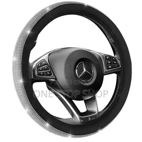Crystal Glittery Steering Wheel Cover Crafted From Leather 4 Durabilit