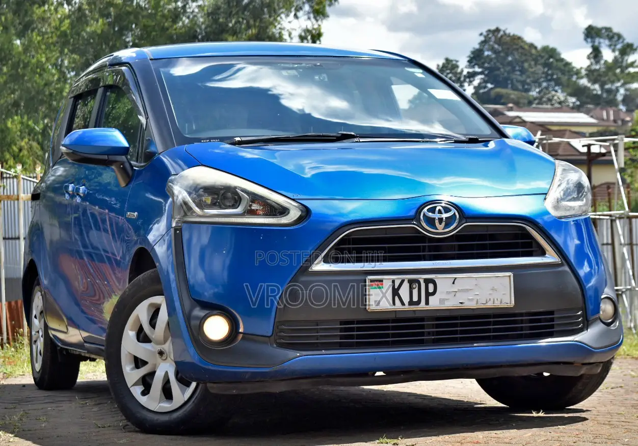 Toyota Sienta 2016 Blue