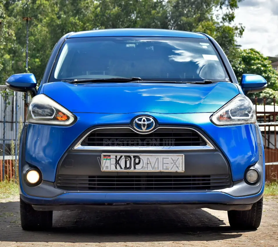 Toyota Sienta 2016 Blue