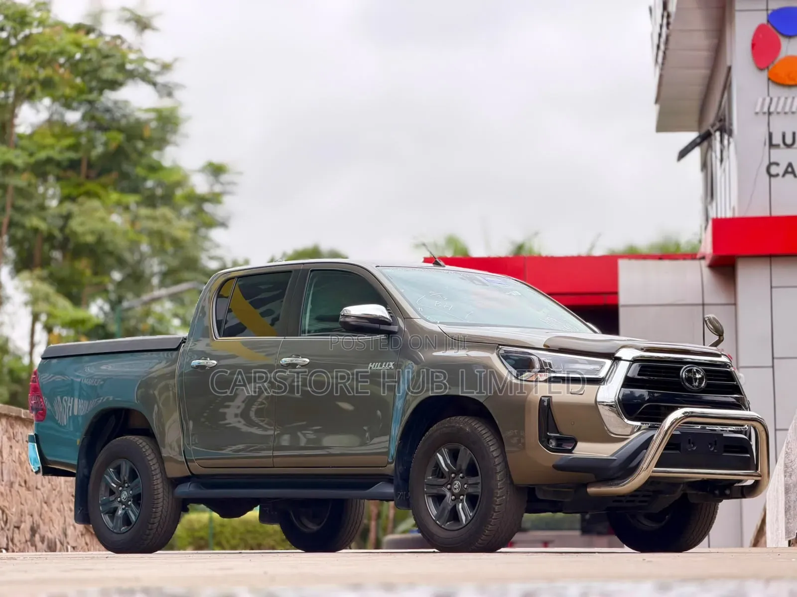 Toyota Hilux 2022 Green