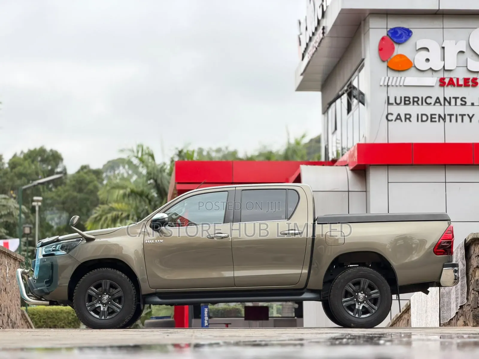 Toyota Hilux 2022 Green