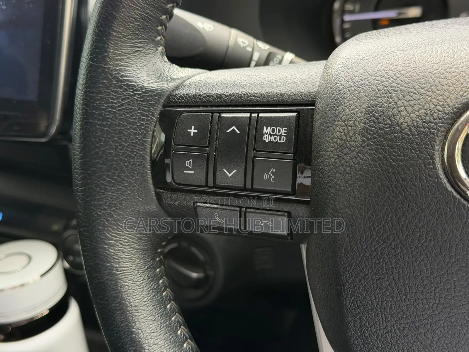 Toyota Hilux 2022 Green