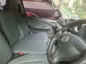 Nissan Caravan (Urvan) 2015 Silver