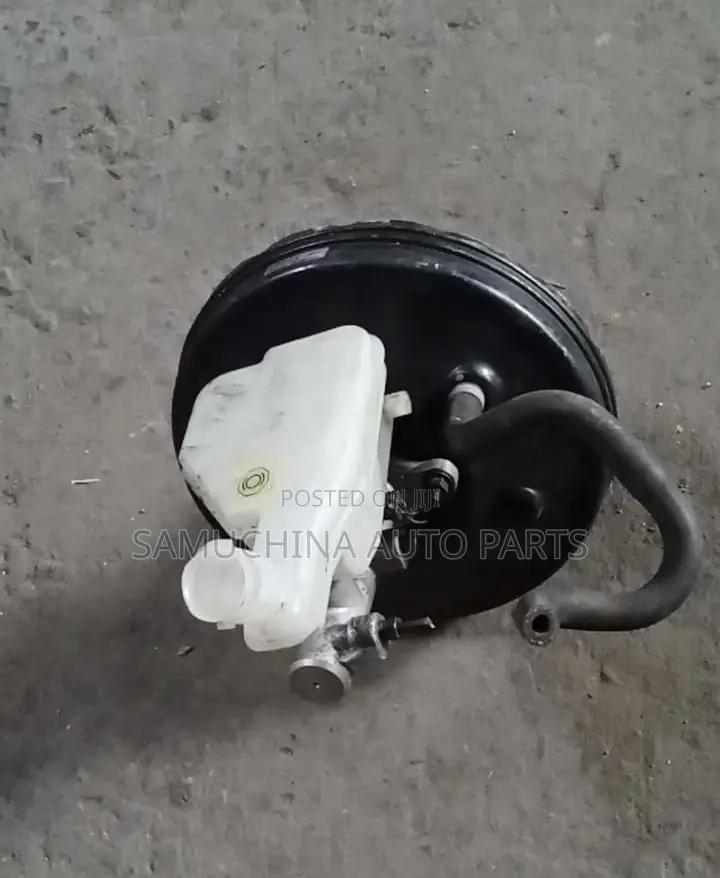 Brake Booster Nissan Wingroad Y12