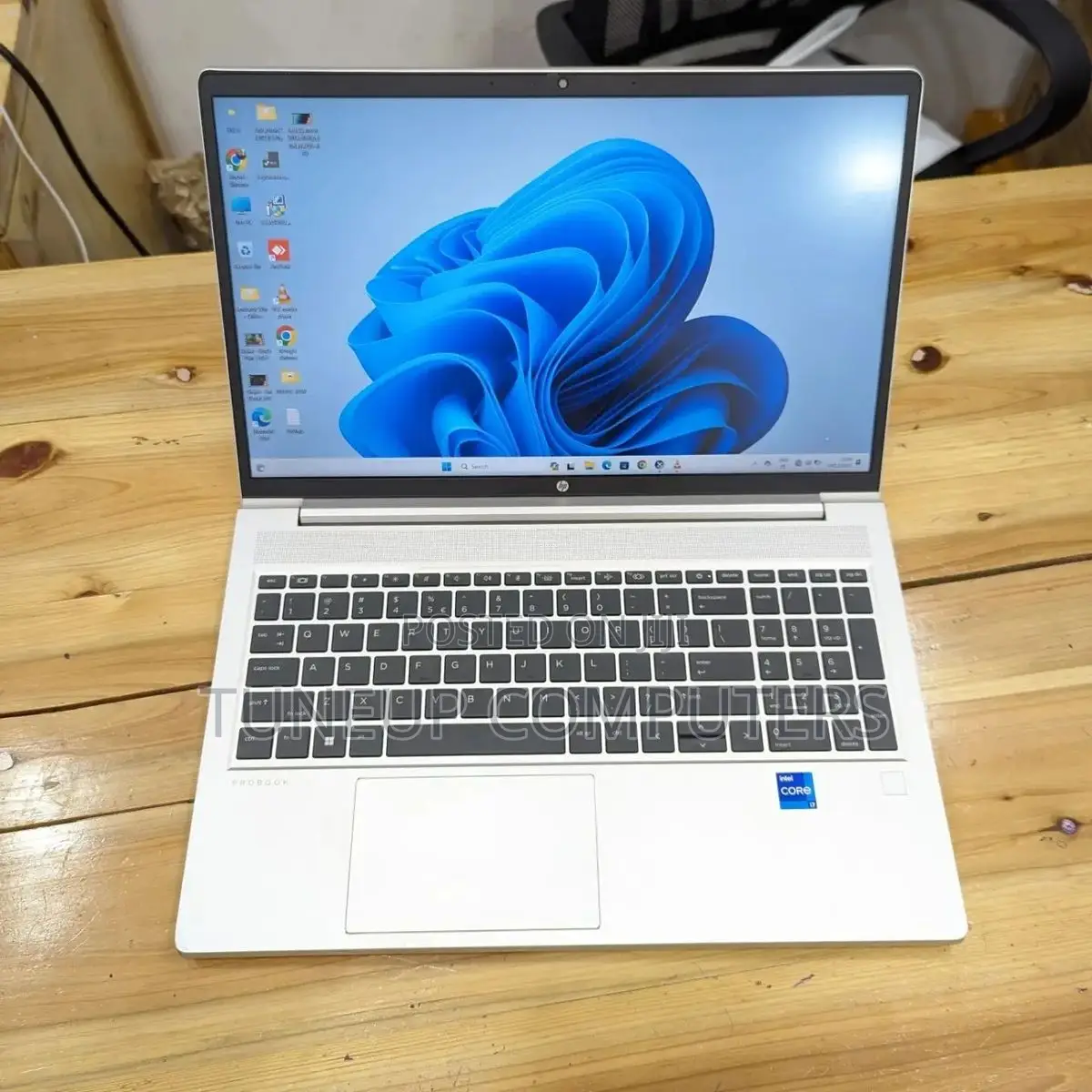 New Laptop HP 15-fd0290ns 8GB Intel Core 5 SSD 512GB