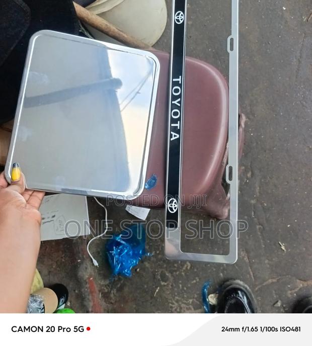 Toyota Oblong Branded Metallic Plate Holder With Unbranded Square Plat