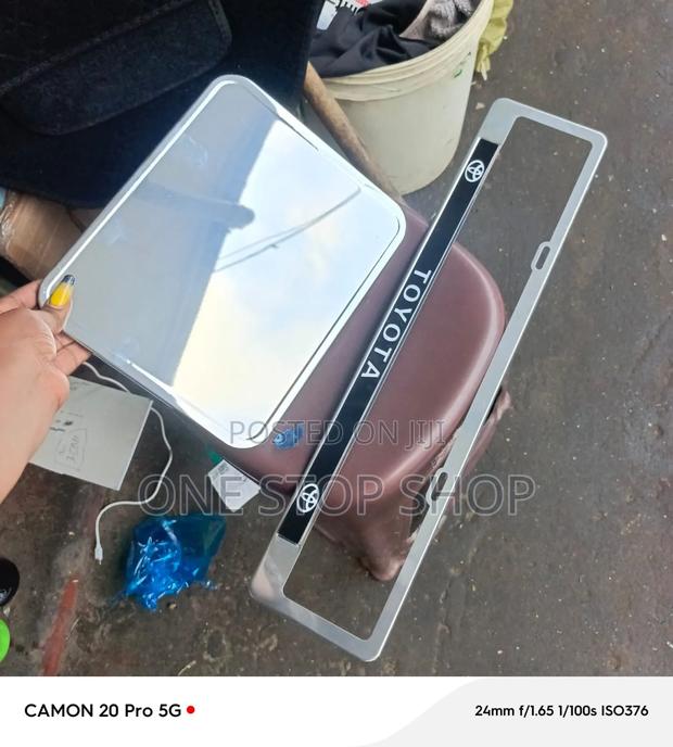 Toyota Oblong Branded Metallic Plate Holder With Unbranded Square Plat - thumbnail 2