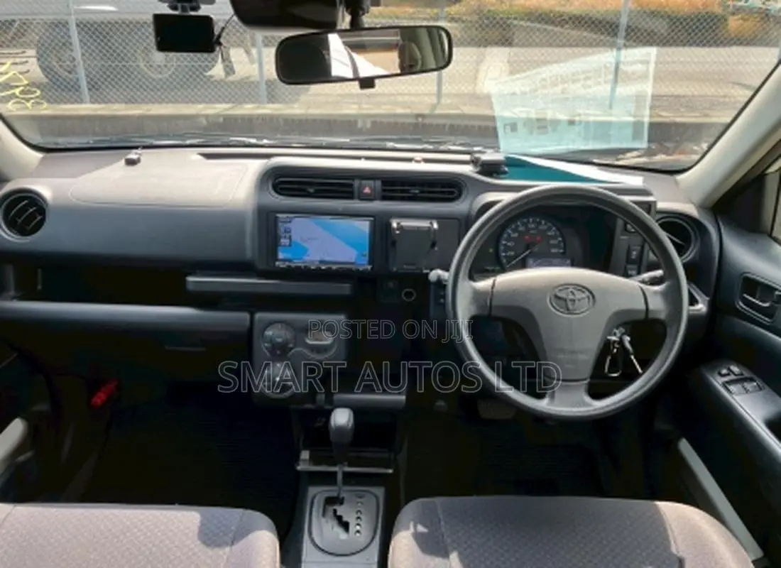 Toyota Probox 1.5 Hybrid DX 2019 White