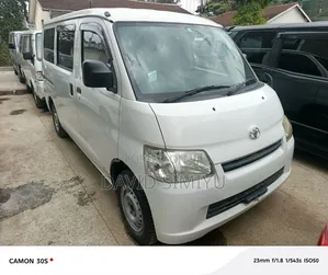 Toyota TownAce 2018 White