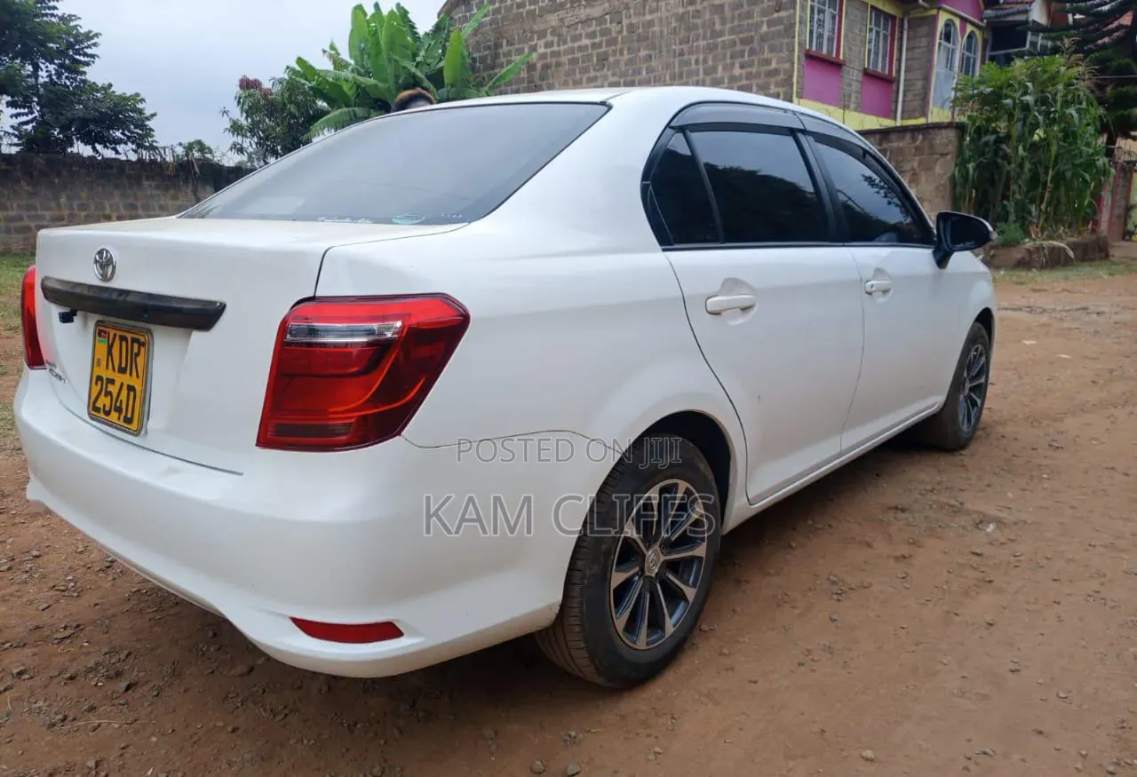 Toyota Axio 1.5 G 2WD 2017 White