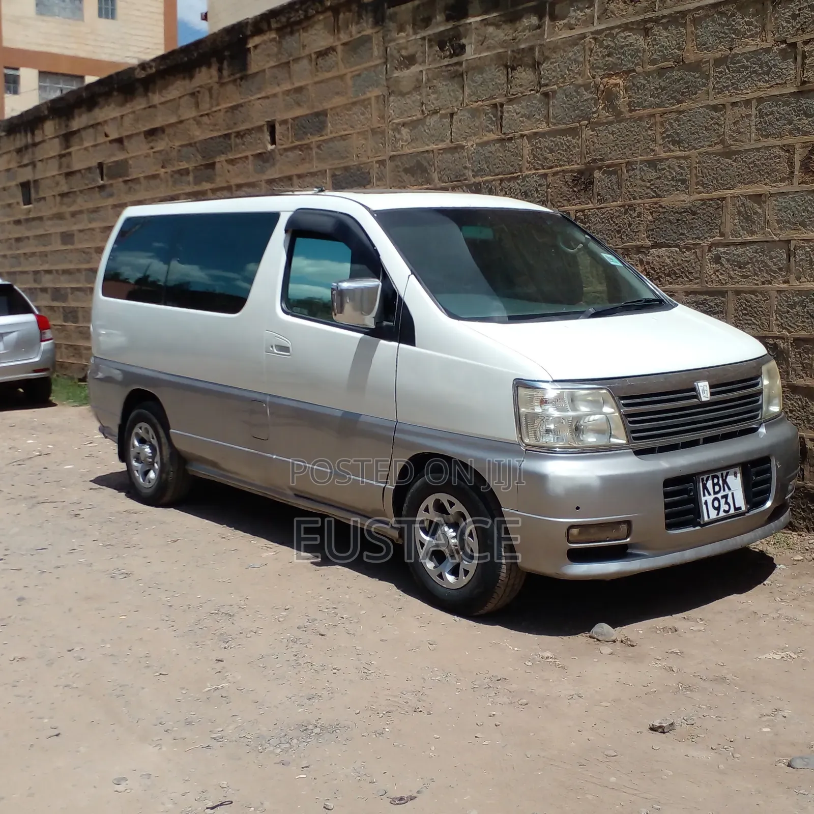 Nissan Serena 2002 White