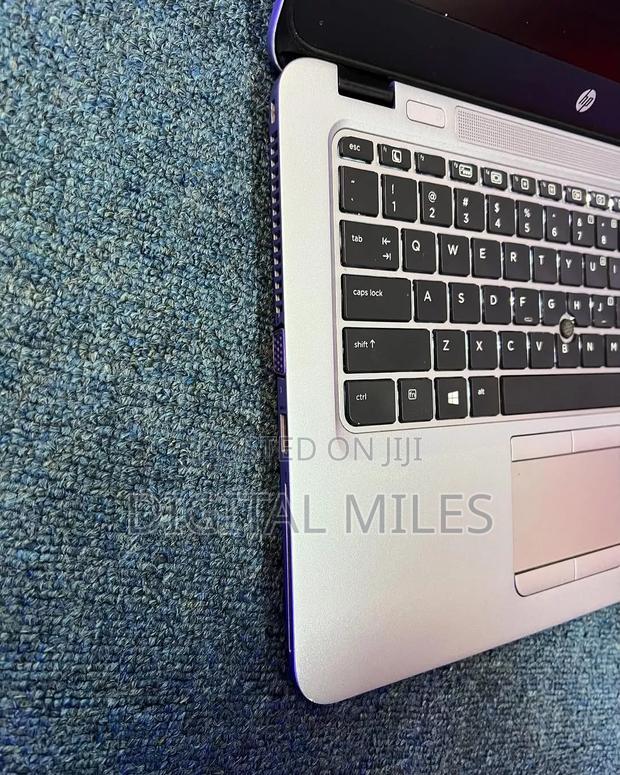 Laptop HP EliteBook 820 G3 8GB Intel Core i7 SSD 256GB - thumbnail 3