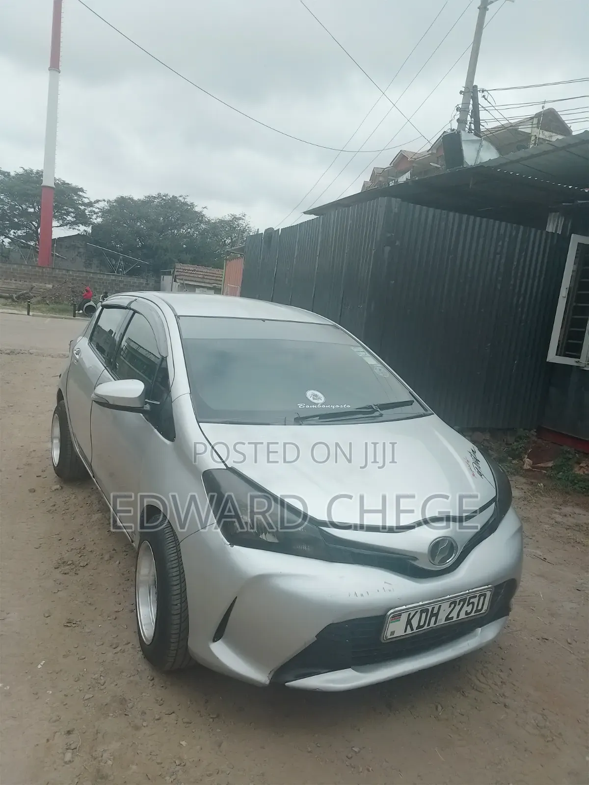 Toyota Vitz 2015 Silver