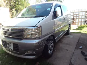 Nissan Serena 2002 White